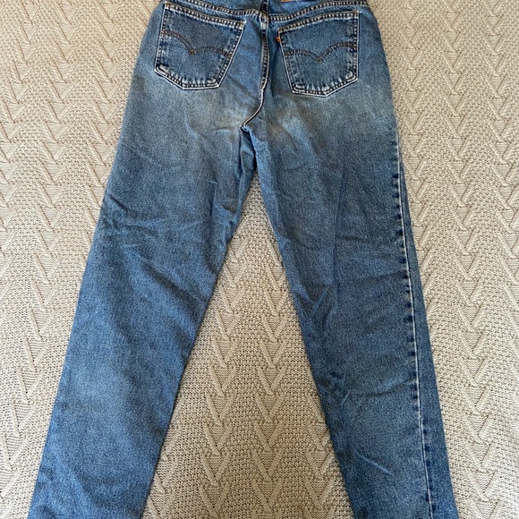 Vintage Women’s Levi’s denim pants. - Picture 2 of 6